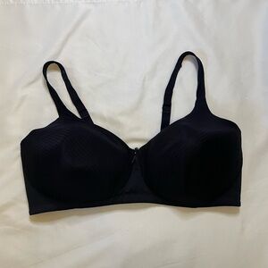 Vanity Fair size 40DD black wireless bra